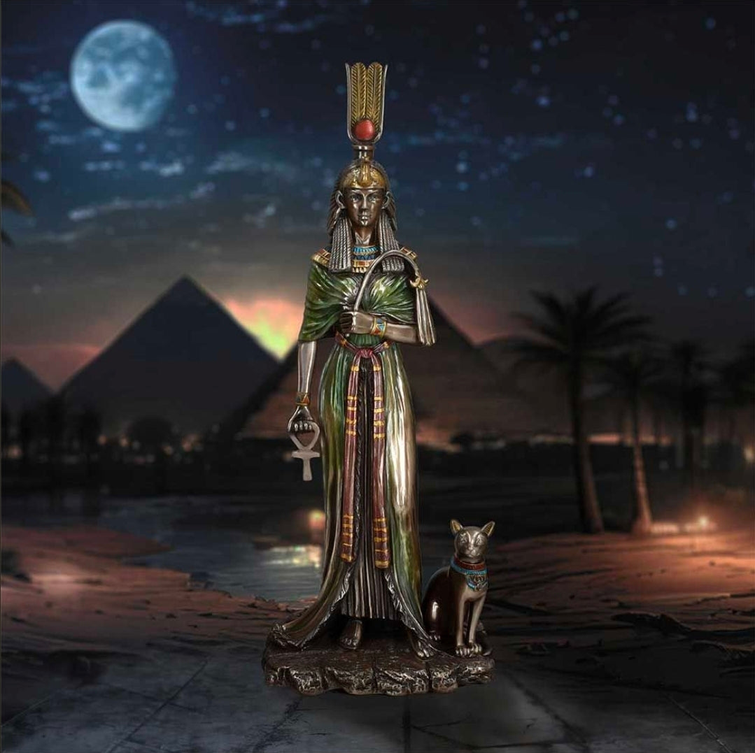 Egyptian Queen Nefertari 27.5cm
